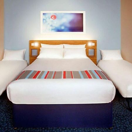 Travelodge Leeds Central Vicar Lane Dış mekan fotoğraf